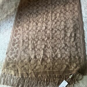 Coach Scarf Tan/Brown
